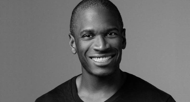 cofundador da corretora BitMEX, Arthur Hayes posa para foto