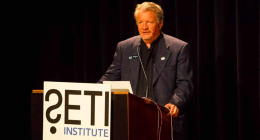 CEO da Seti institute, Bill Diamond fala em evento