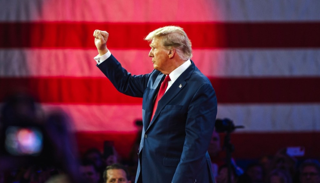 Imagem da matéria: Trump escolhe defensor do Bitcoin para liderar comércio nos EUA