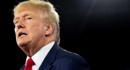 Imagem da matéria: Criptomoedas caem após Trump reacender tensões comerciais com novas tarifas