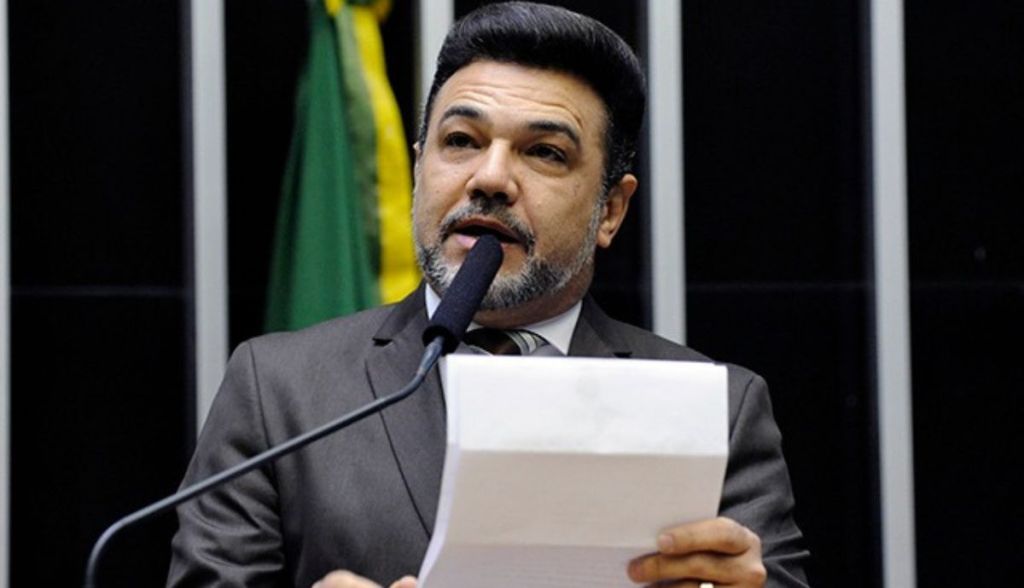 Imagem da matéria: Hack ou golpe? Feliciano promove memecoin, mas exclui postagem minutos depois