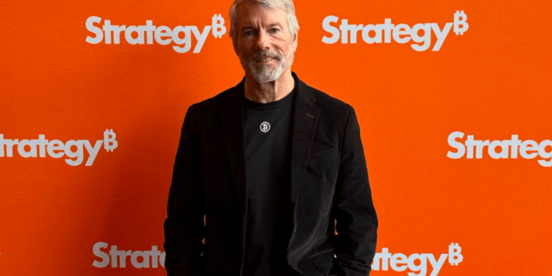 Strategy compra mais R$ 4,3 bilhões em Bitcoin