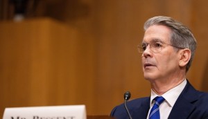 Scott Bessent fala em auditório nos EUA - stablecoins
