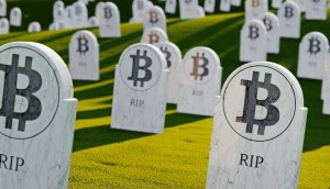 inúmeras lápides com logo do Bitcoin com a mensagem RIP