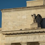 Bitcoin cai para US$ 115 mil após corte de juros nos EUA
