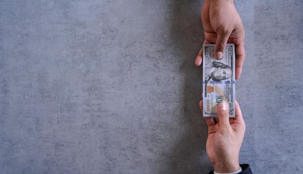 Imagem da matéria: Advogado se apropria de R$ 3 milhões de cliente para investir em criptomoedas