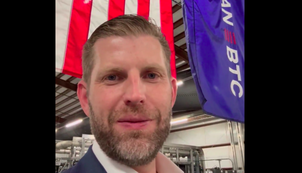 Eric Trump mostra American Bitcoin no X