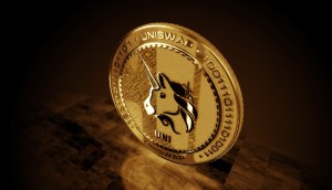 Imagem da matéria: Bitcoin hoje: BTC recua para US$ 105 mil enquanto Uniswap decola 22%