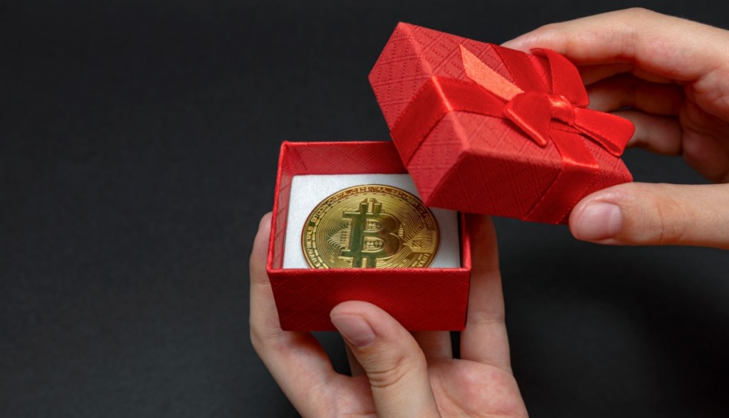 Imagem da matéria: Como dar Bitcoin de presente para família e amigos no Natal: guia prático para iniciantes