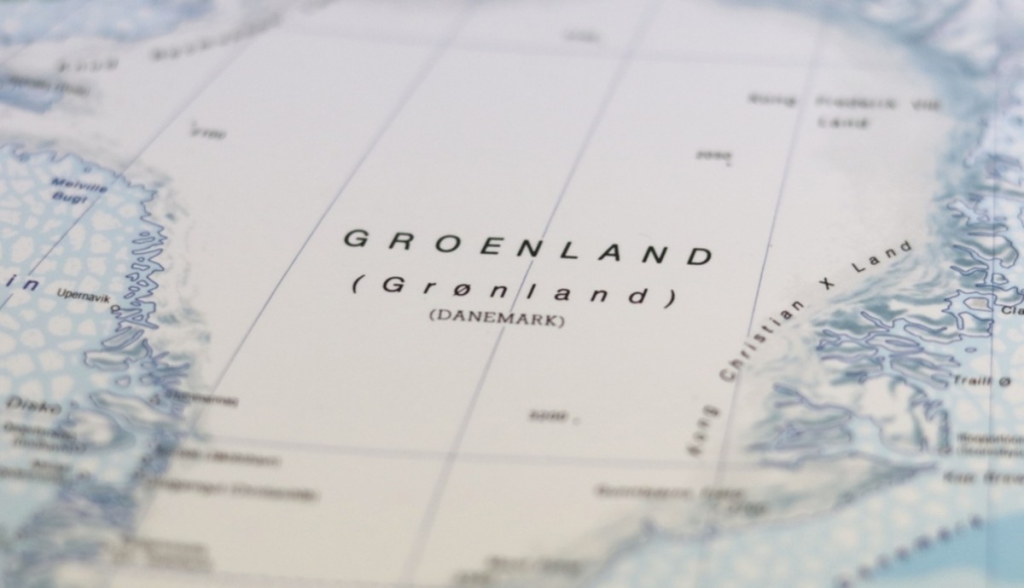 Imagem da matéria: Por que a disputa de Trump pela Groenlândia afeta o Bitcoin?