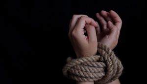 Imagem da matéria: Homens armados amarram mulher na França e roubam USB com criptomoedas